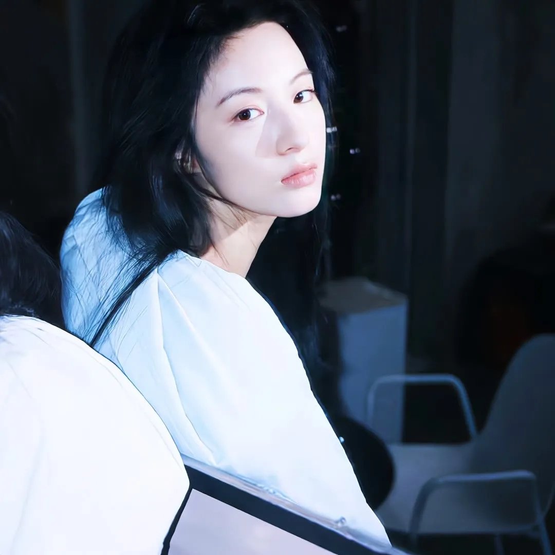 爱在初春惊变时